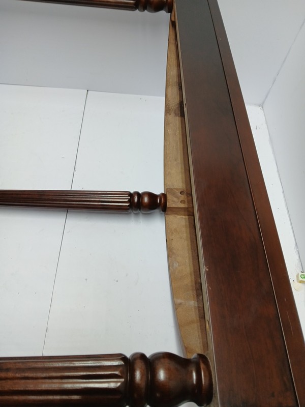 1993 Vtg Bombay Half Moon 059-03-MJ Table Made In Malaysia gallery