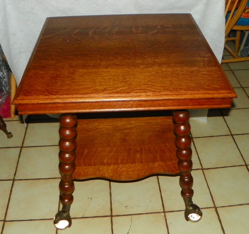 Solid Quartersawn Oak Parlor Table / Center Table (PRT38)