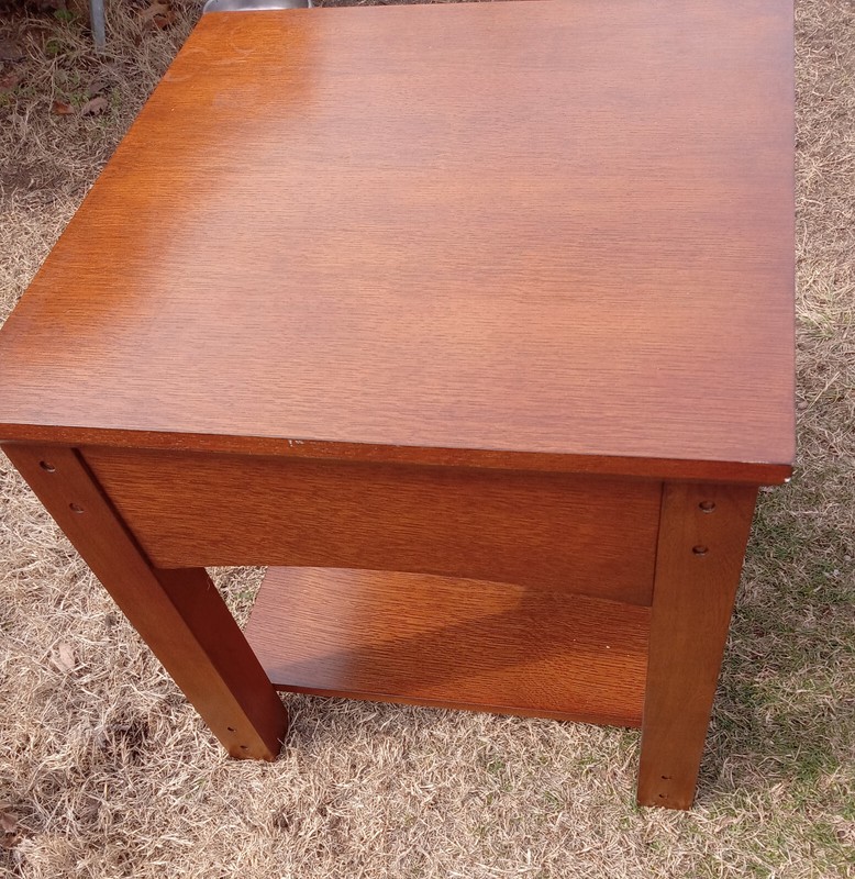 Quarter Sawn Oak Veneer Side Table / End Table (ET711) gallery