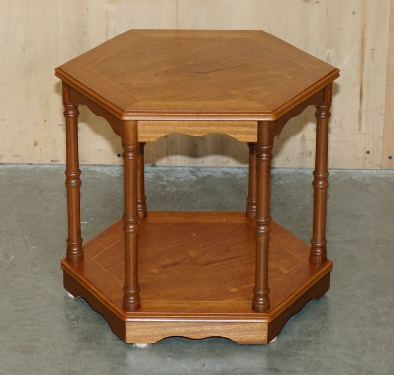 FINE PAIR OF VINTAGE HEXAGONAL SIDE END TABLES WITH CHIPPENDALE BAMBOO PILLARS gallery