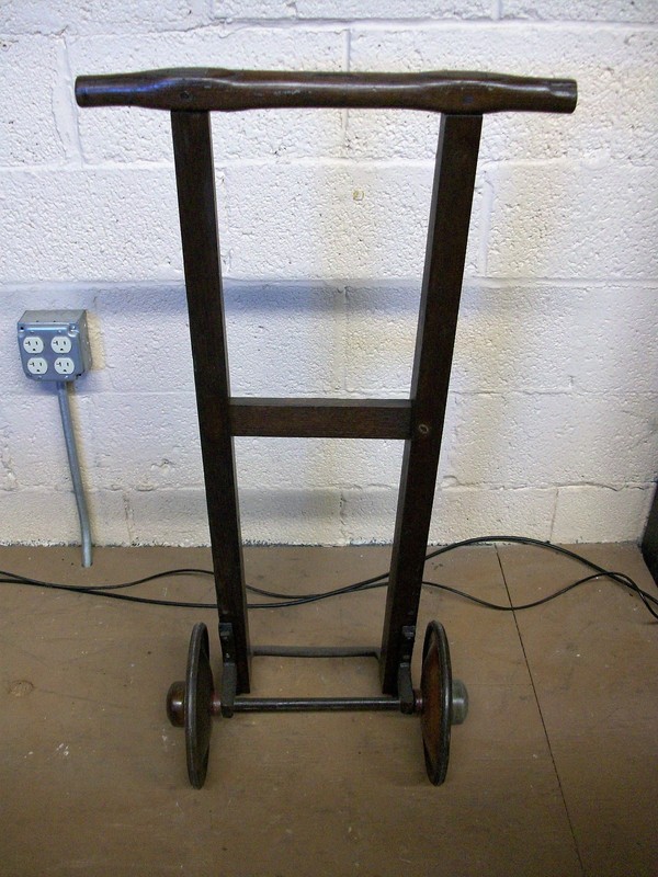 ANTIQUE WOOD OAK HAND TRUCK-COFFEE TRUCK-PEANUT TRUCK -SELLING OUT MAKE OFFER