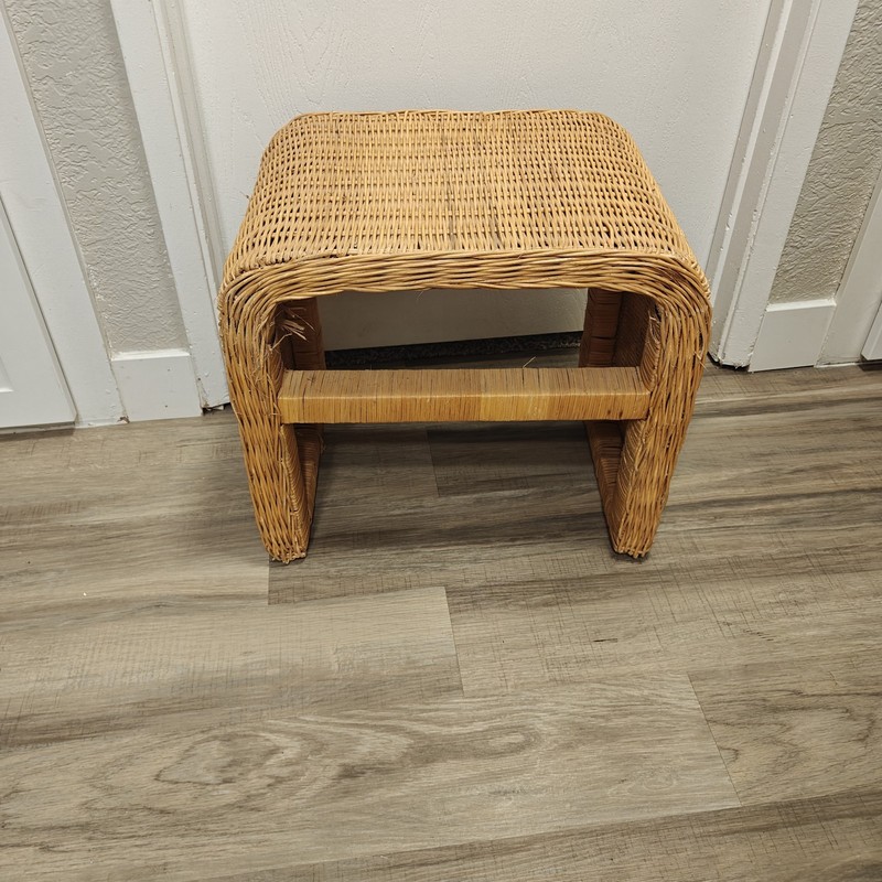 Vintage Wicker Rattan Side Table Stool Boho Bohemian Plant Stand 19″ AS IS