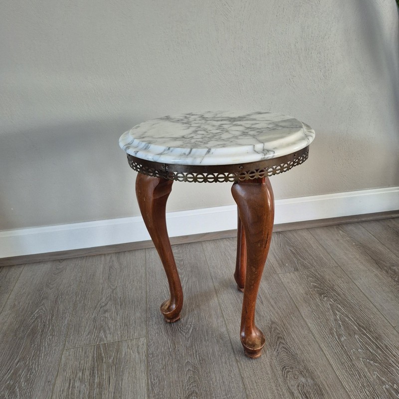 Vintage Marble Top Accent Side Table 17” Tall Brass Gallery Ornate Legs gallery