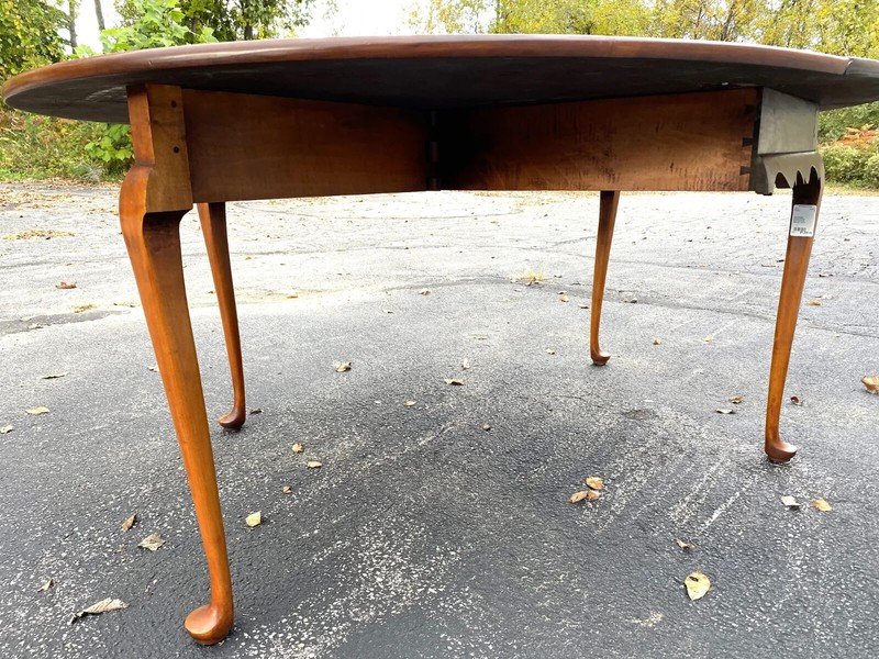 Eldred Wheeler Cherry Oval Queen Anne Style Drop Leaf Dining Table gallery