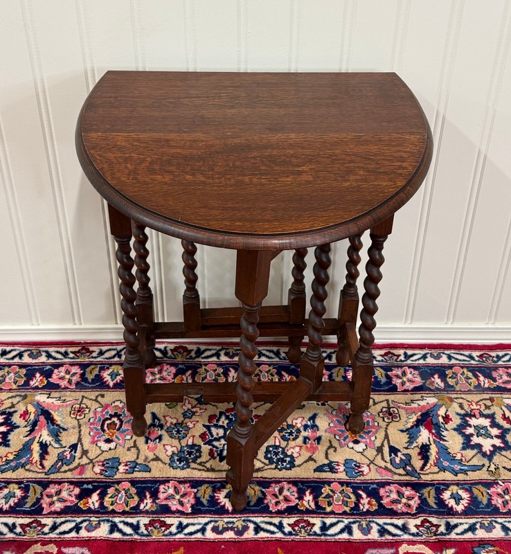Antique English Petite Table Drop Leaf Gateleg Barley Twist Oak Oval c.1920-30s gallery