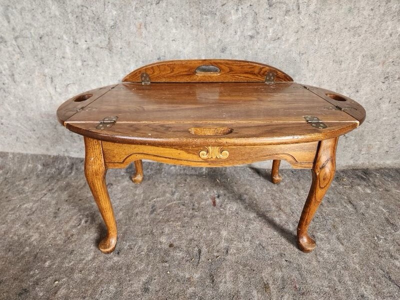 Queen Ann Oak Side Table with Pull Out Slides, Circa 1930's gallery