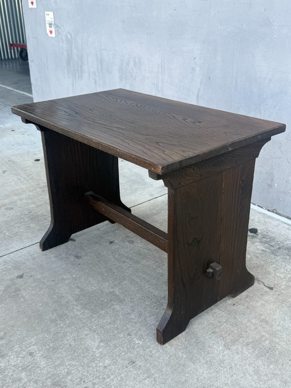 EARLY L & JG STICKLEY ATTRIBUTED ARTS AND CRAFTS CHESTNUT TRESTLE TABLE gallery