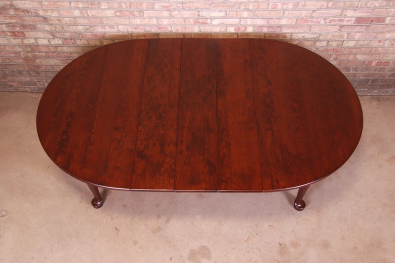Stickley American Colonial Cherry Wood Extension Dining Table, Newly Refinished gallery