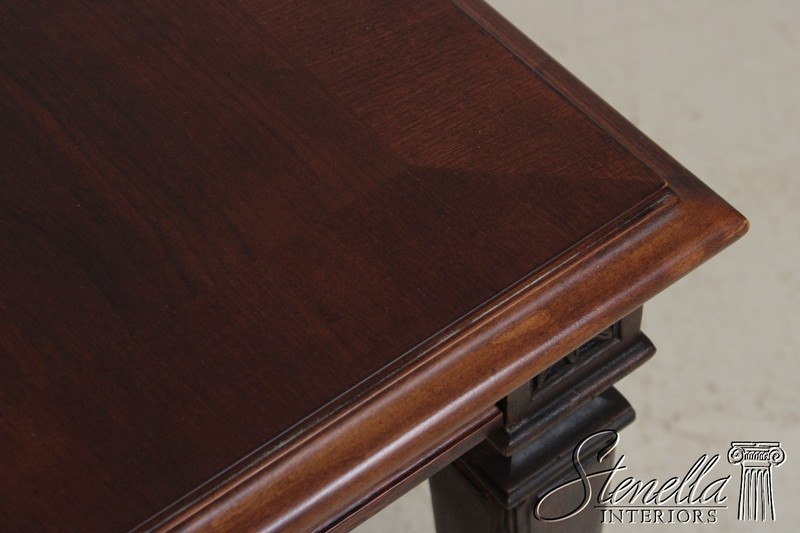 L72515: HICKORY CHAIR French Style Dining Table gallery