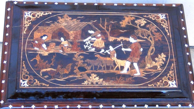 ANTIQUE 19c INDIA MAHOGANY WOOD INLAY COFFEE TABLE