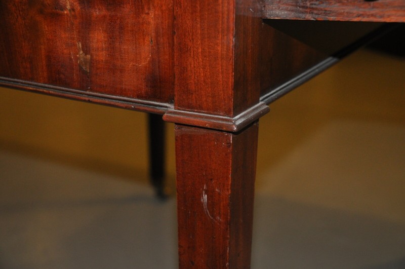 Antique Mahogany Collapsable Expandable Dining Table on Casters gallery