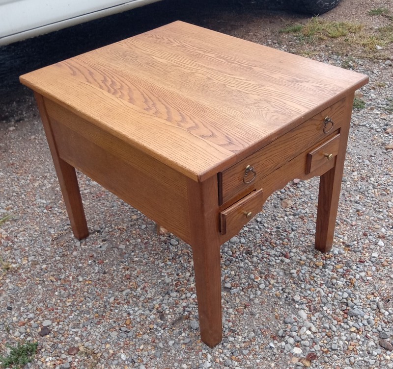 Solid Oak End Table / Side Table with Drawers (ET660)