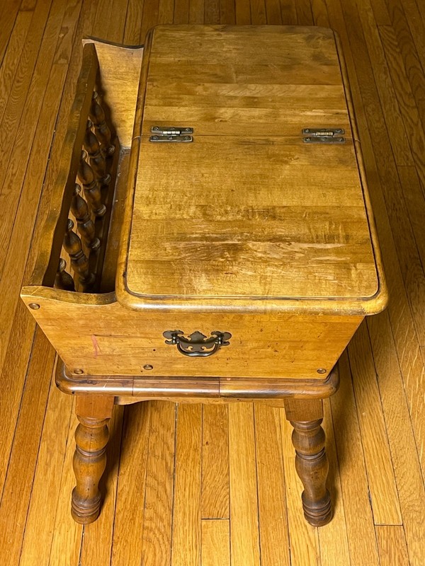 Vintage Rustic Colonial Maple Wood Dough Box End Table Lift Top Magazine Rack gallery