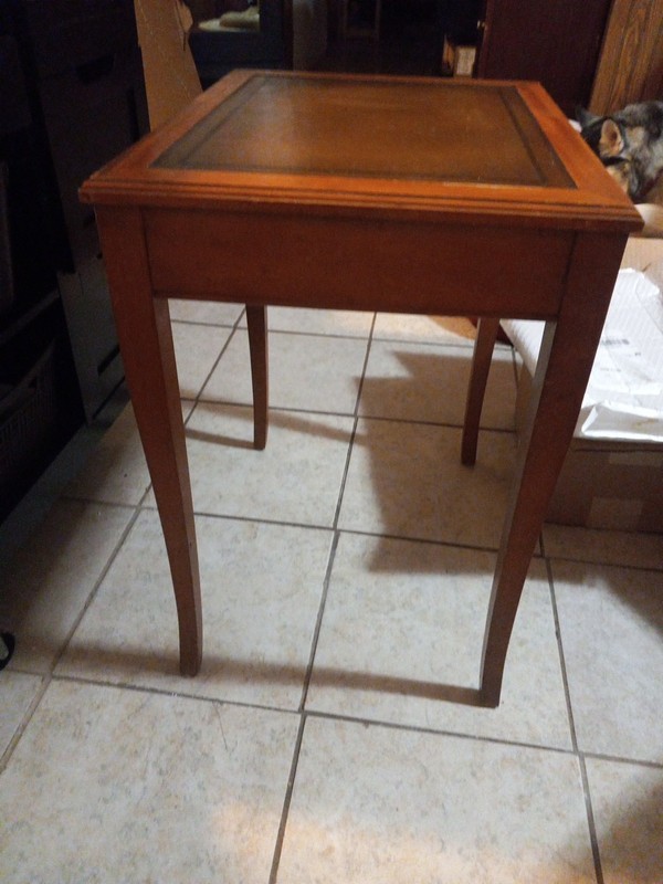 Vintage Mahogany Leather Top Nesting Table Federal English Regency gallery