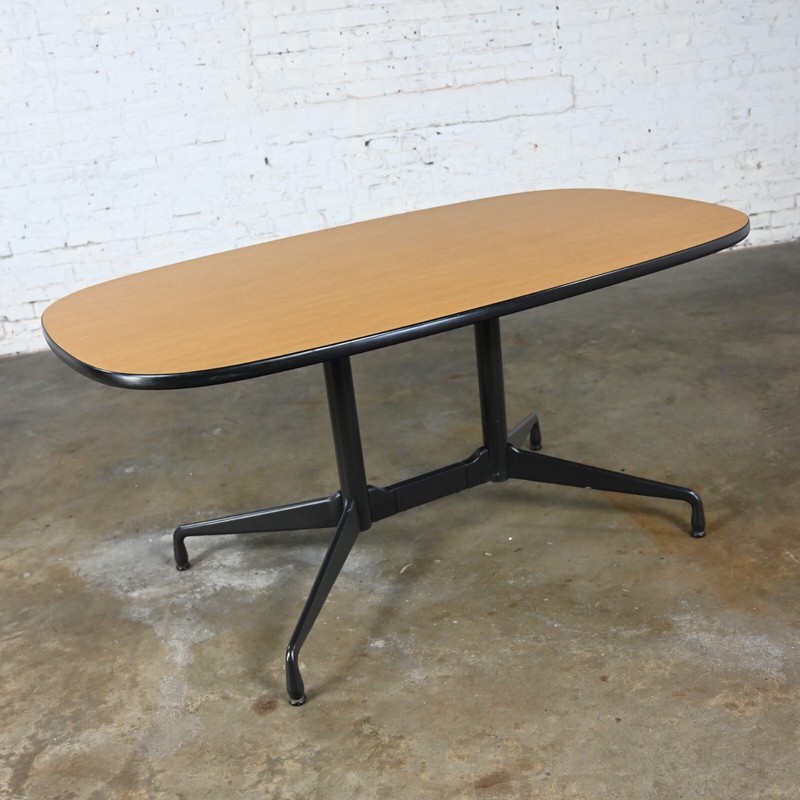 Eames Herman Miller Oval Conference Dining Table Universal Segmented Laminate #2 gallery