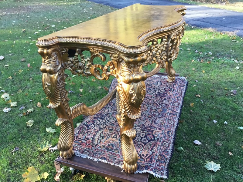 RARE ANTIQUE STYLE GOLD FLORENTINE CONSOLE TABLE WITH GOLDEN COVER