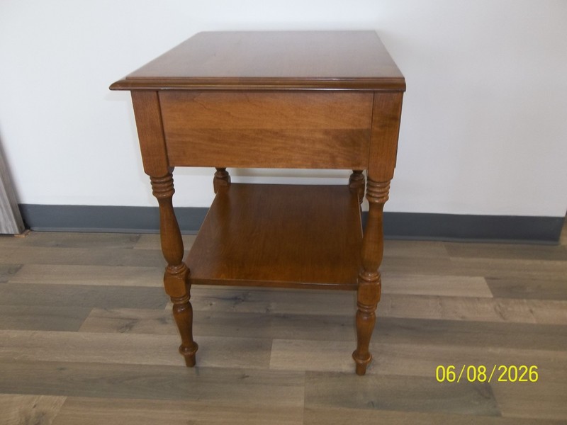 ETHAN ALLEN Heirloom Maple Nutmeg Colonial Early American Nightstand w/ Drawer gallery