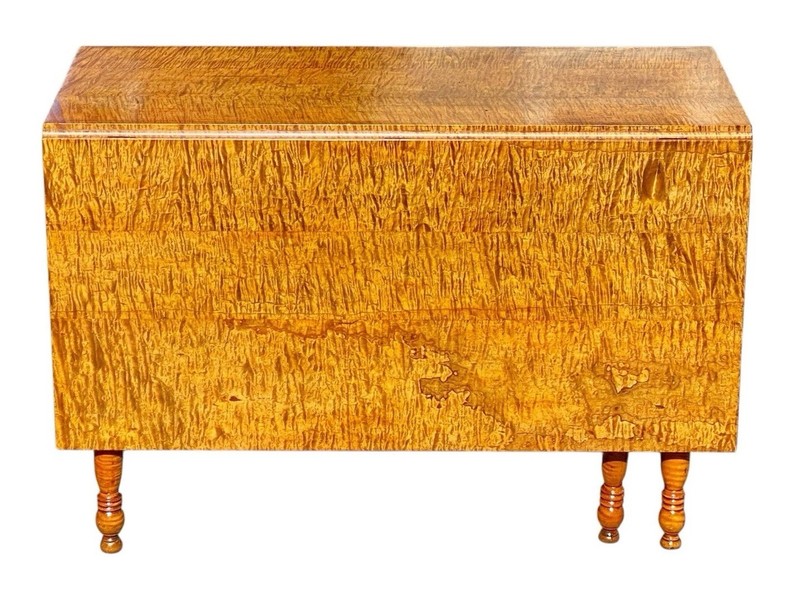 Antique Federal Tiger Maple Dropleaf Dining Table with Full Drawer - Exceptional gallery
