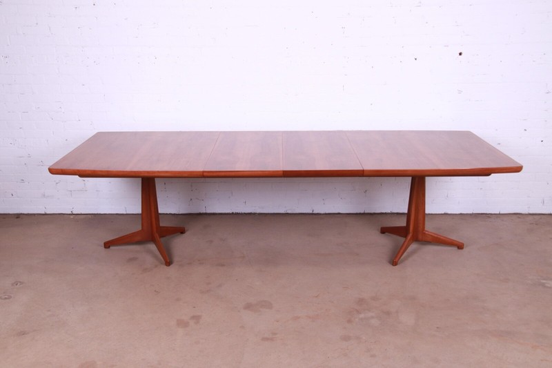 John Widdicomb Mid-Century Modern Sculpted Walnut Double Pedestal Dining Table