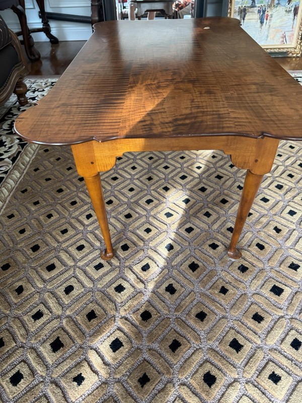 D.R. Dimes Tiger Vintage Maple Queen Anne Porringer Tea Table. -Pickup only gallery