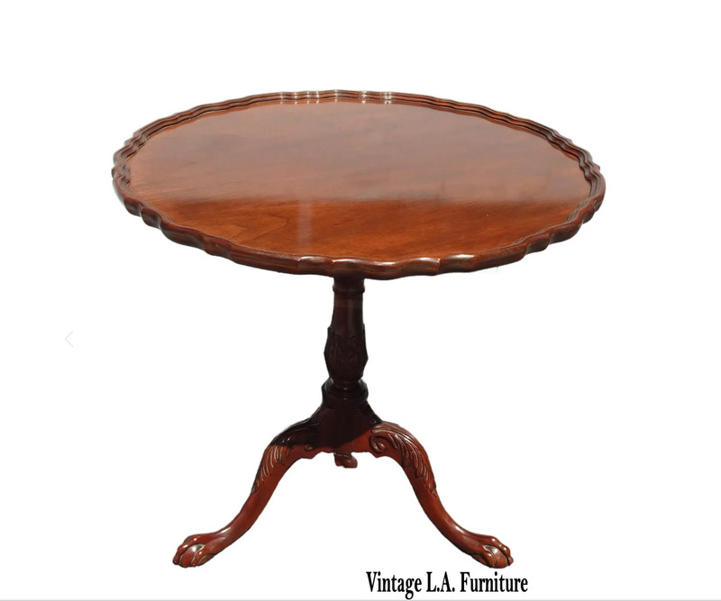 Vintage Baker Furn. Chippendale Style Tilt Top Pie Crust Side Table
