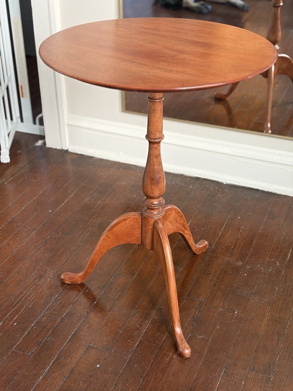 Antique Colonial-style cherry wood side table with original hardware & glass top gallery
