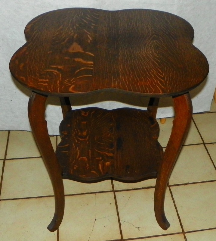 Solid Quartersawn Oak Four Leaf Clover Center Table / Parlor Table (PRT7) gallery