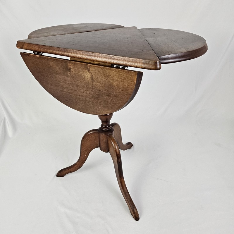 Vintage Sugar Maple Drop Leaf Table End Lamp Clover Shape Ethan Allen Style