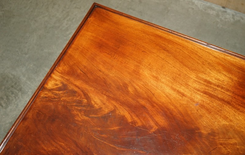 ANTIQUE VICTORIAN 1880 FLAMED MAHOGANY MILITARY CAMPAIGN COFFEE TABLE DRAWERS gallery