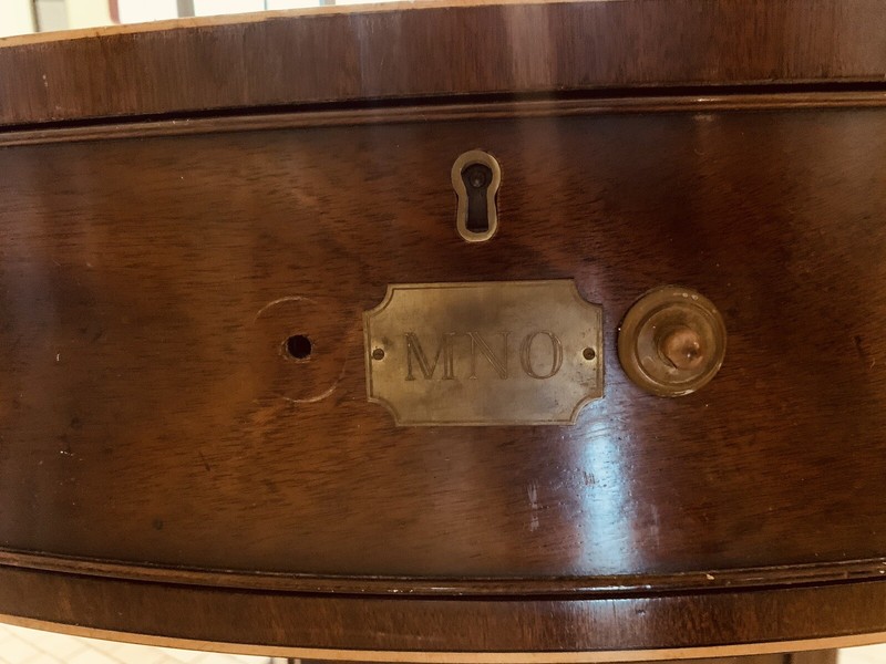 Vintage Kittinger Drum Table Round Top, 4 Drawers, Authentic Labels Needs TLC gallery