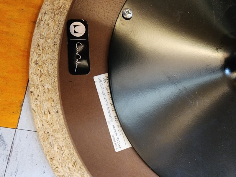 Vintage mid-century modern Side table by Herman Miller gallery