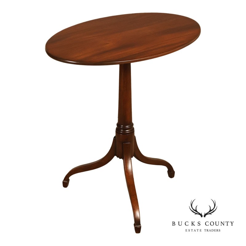 Kittinger Colonial Williamsburg Mahogany Oval Tilt Top Table