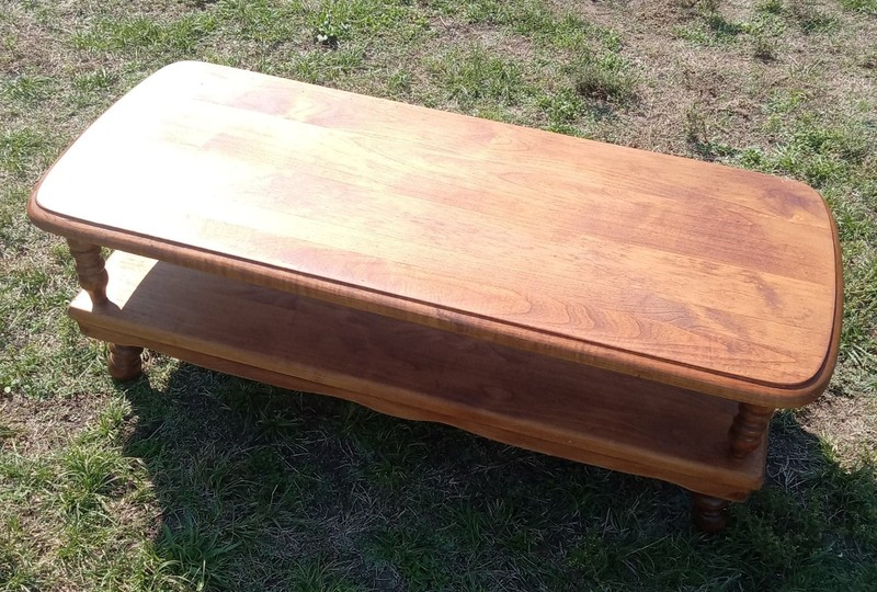 Mid Century Maple Coffee Table by Towne Square (CT436) gallery