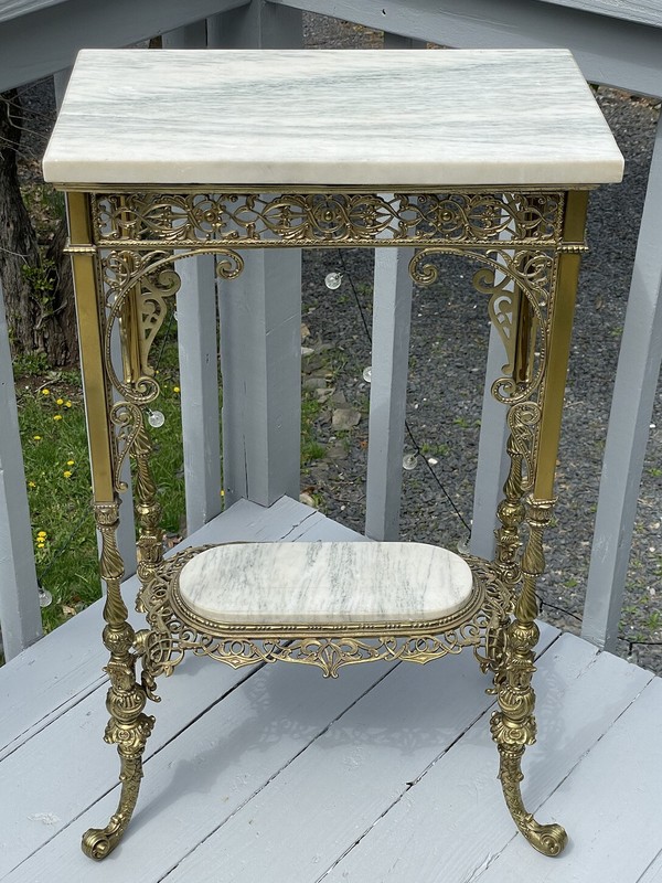 FINE Ornate Antique Victorian Cast Brass Marble Top Accent Table Fern Stand