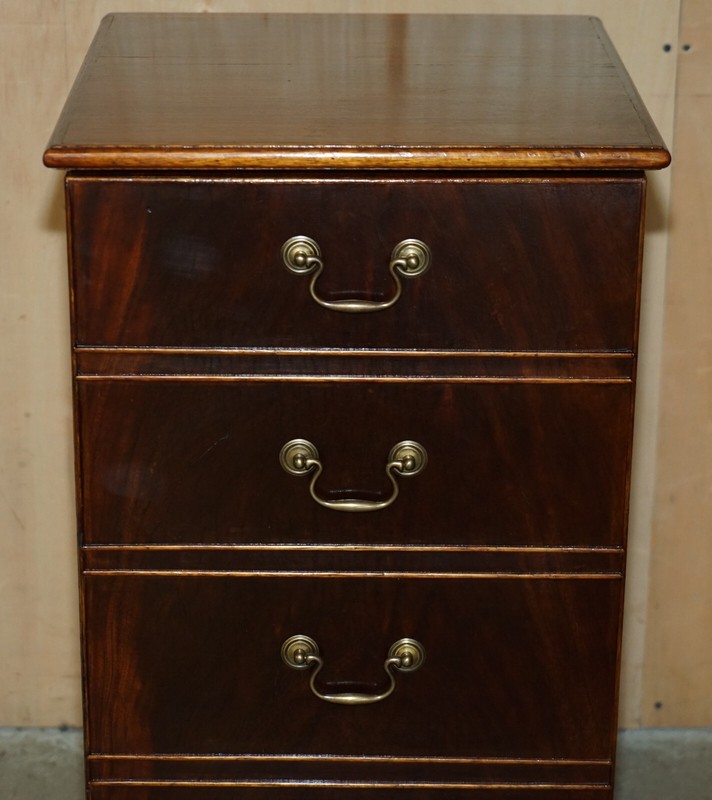 VINTAGE MID CENTURY MODERN FLAMED MAHOGANY RECORD PLAYER MEDIA CABINET gallery