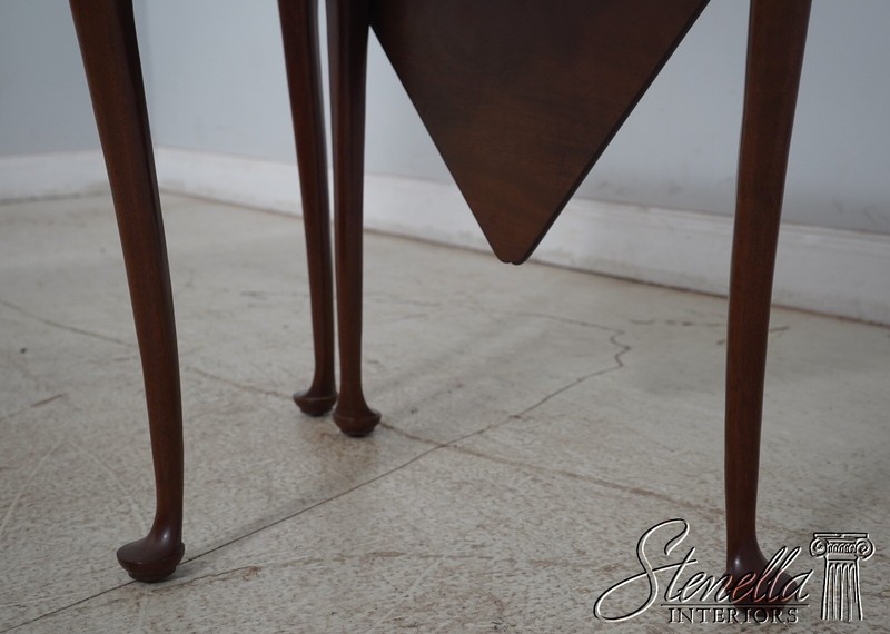 L65439EC: BIGGS Queen Anne Mahogany Drop Leaf Handkerchief Table gallery