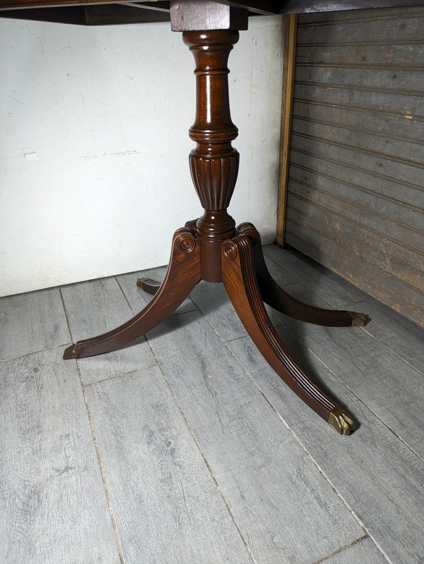 Vintage Brandt Folding Mahogany Game Pedestal Table Claw Feet Duncan Phyfe Style gallery