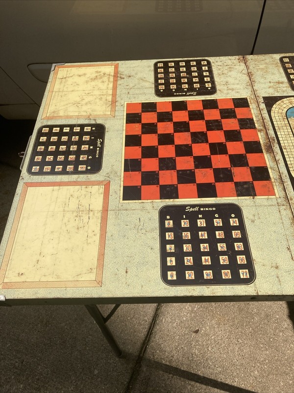 TRUE VINTAGE QUAKER FOLD- MATIC GAME METAL PORTABLE TABLE gallery