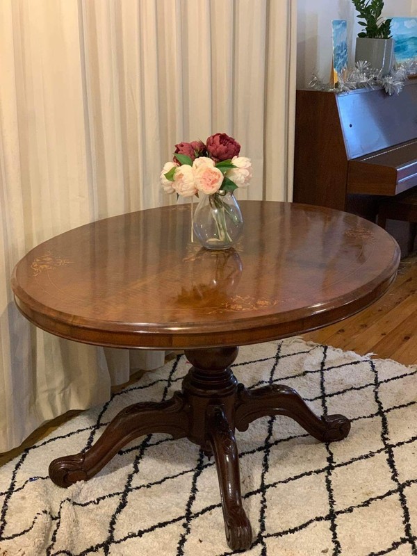 Antique Mahogany Loo table