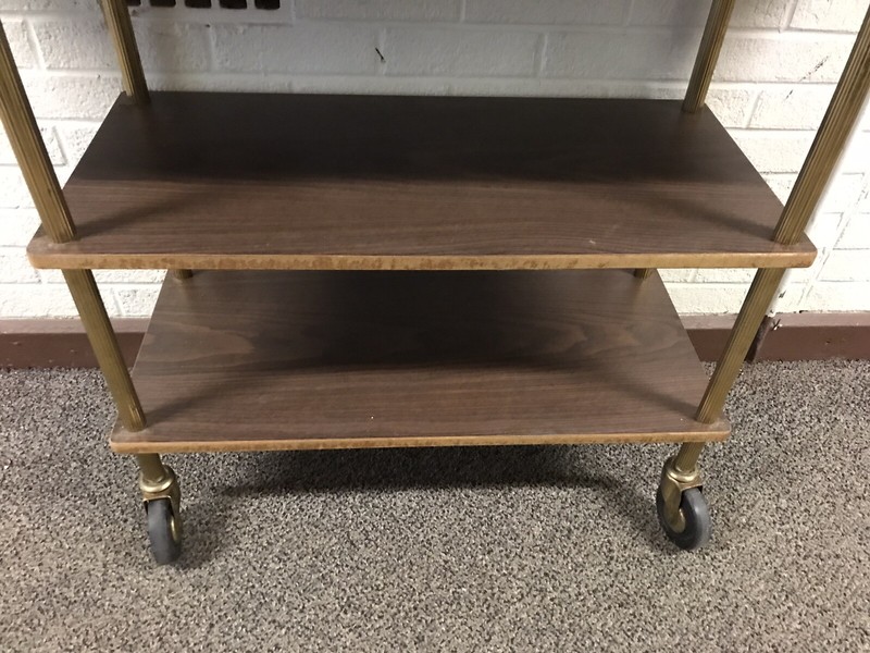 VTG MID CENTURY MODERN MCM WOOD LAMINATE BRASS WHEELED CART T.V. STEREO BAR ETC gallery