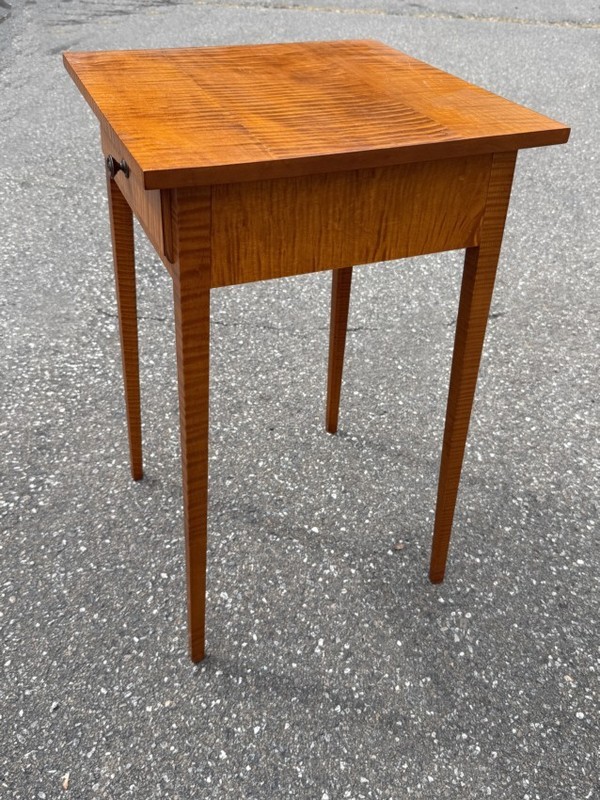 Vintage hand crafted tiger maple table or stand in the Hepplewhite style of 1790 gallery