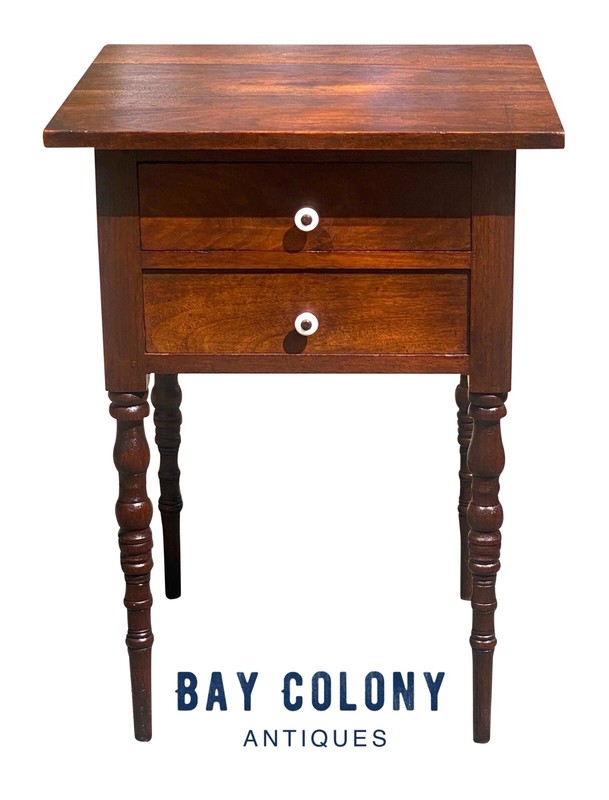 ANTIQUE FEDERAL PERIOD VIRGINIA WALNUT TWO DRAWER WORK TABLE / NIGHTSTAND