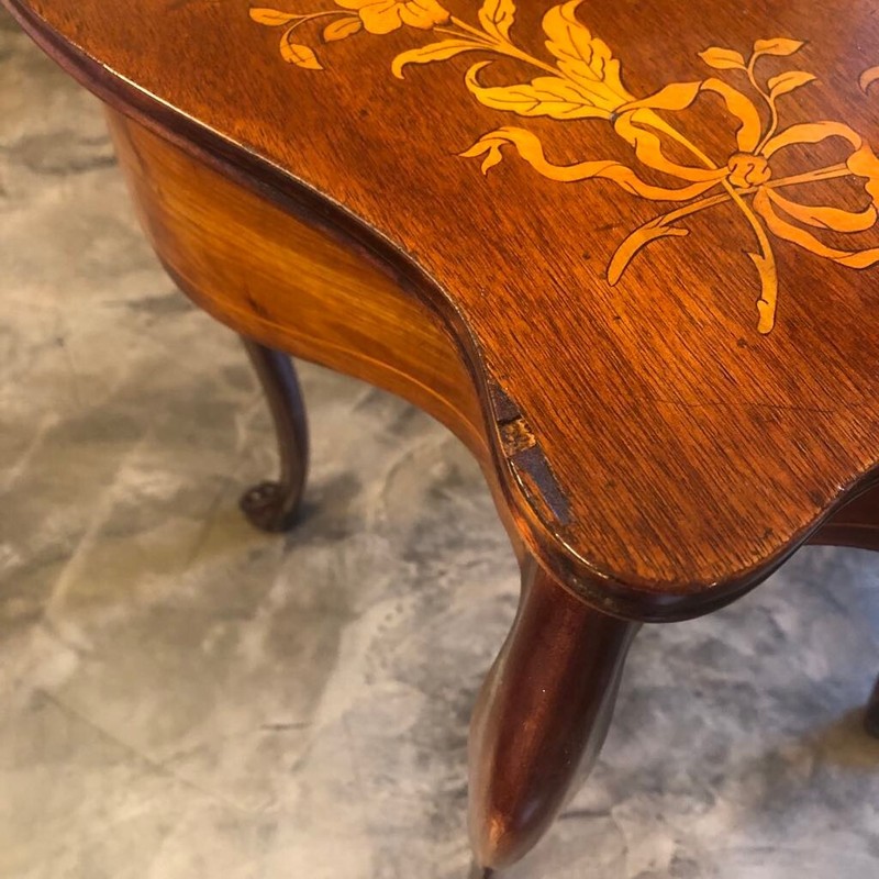 Antique French Louis Philippe Mahogany Accent Table Inlaid Marquetry Turtle Top gallery