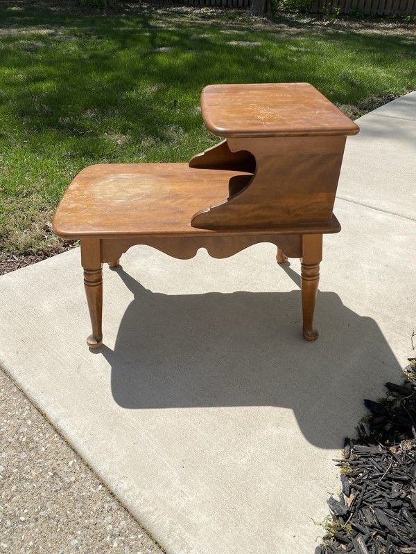 Ethan Allen Baumritter Heirloom Maple Nutmeg Step End Table gallery