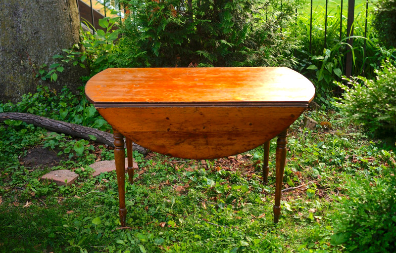Beautiful Antique Cherry Wood Drop Leaf Table