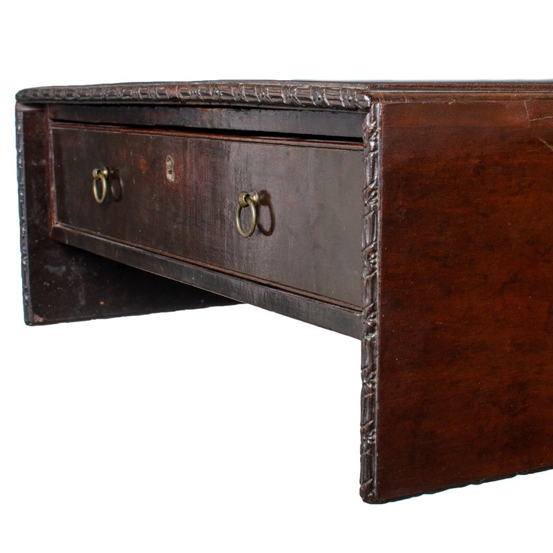 Plum Pudding Mahogany Drop Leaf, Dublin, 18th Century gallery