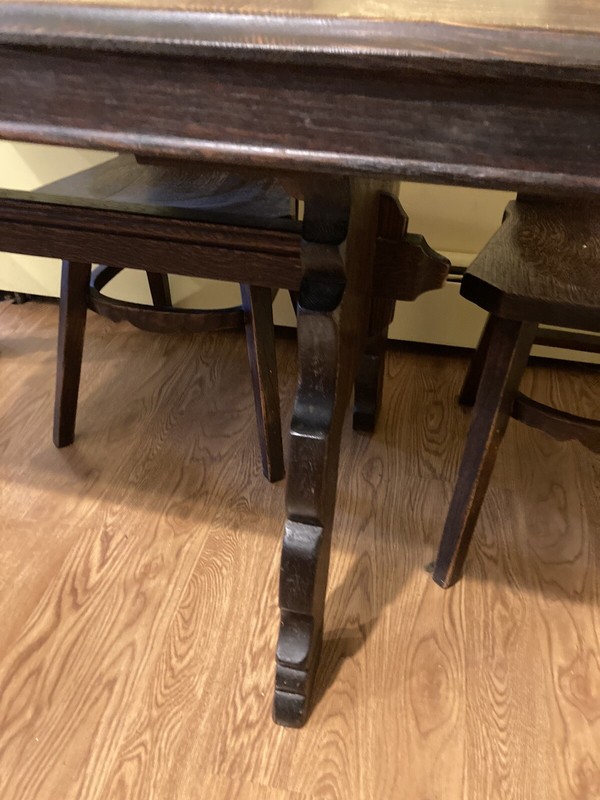 Antique Tiger Oak 48" Long Kitchen Table With 4 Chairs gallery