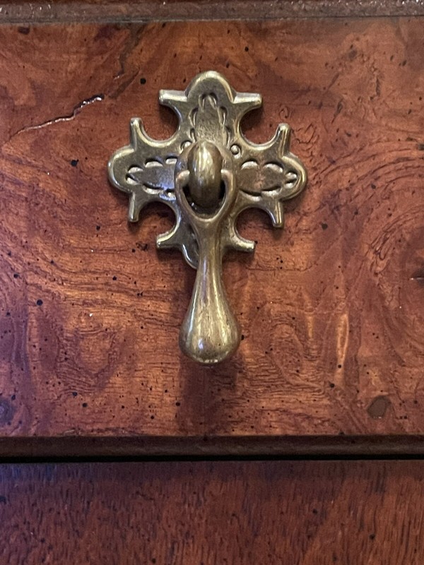 Kindel Mahogany End Side Table Jacobean Inspired Design Teardrop Pulls gallery