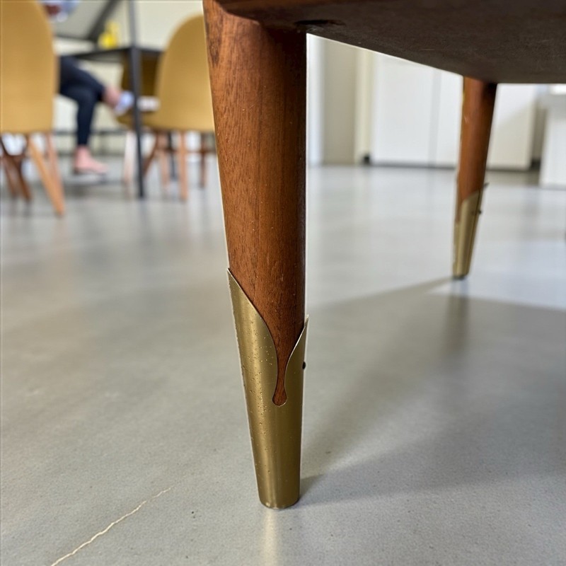 Elegant Robsjohn Gibbings Style Brass Tipped Walnut Copenhagen Lane Side Table gallery