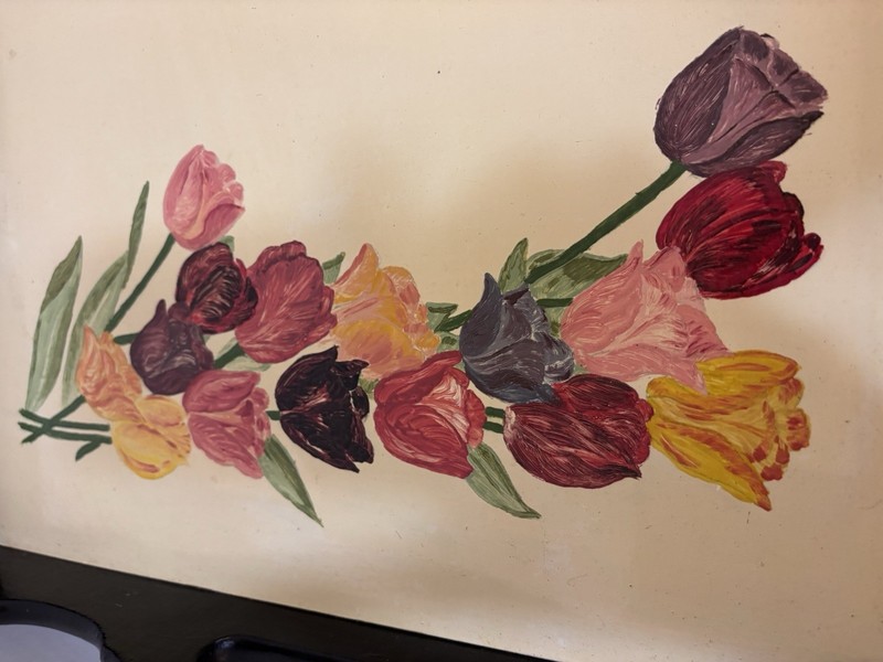 VTG Tray Table With Folding Base Hand Painted Tulips 25” X 17” X 22” gallery